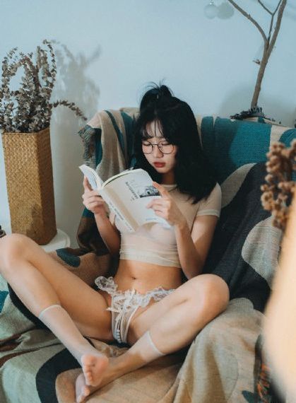 我女朋友的母亲中文完整视频翻译_高清免费观看韩国